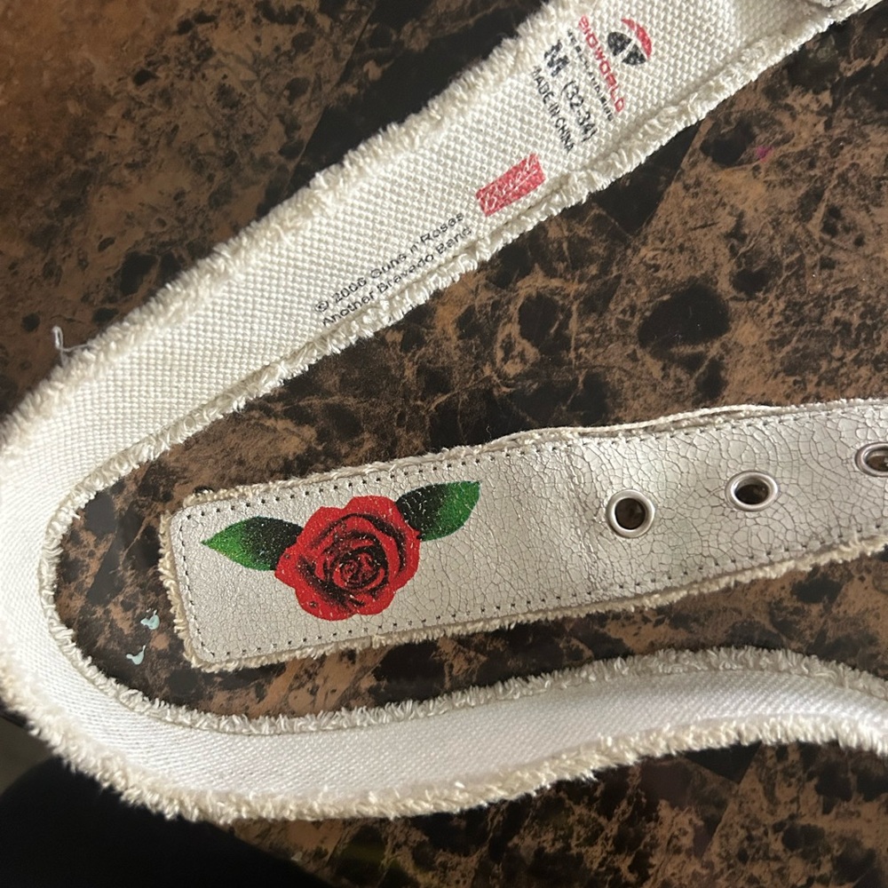 Guns and Roses belt - Picture 2 of 4